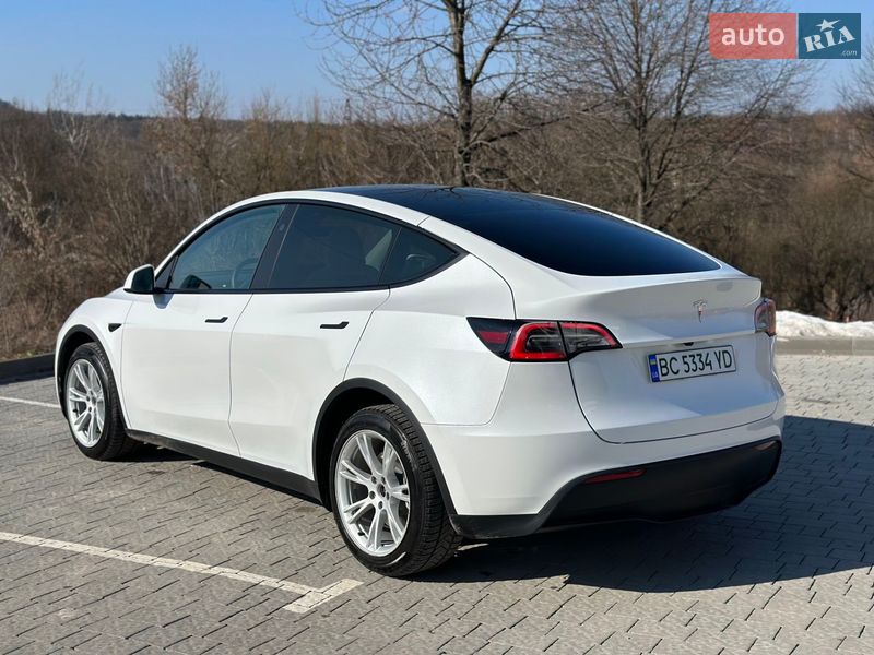 Позашляховик / Кросовер Tesla Model Y 2023 в Львові фото 11 Позашляховик / Кросовер Tesla Model Y 2023 в Львові