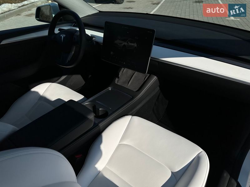 Позашляховик / Кросовер Tesla Model Y 2023 в Львові фото 30 Позашляховик / Кросовер Tesla Model Y 2023 в Львові
