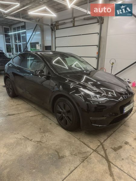 Внедорожник / Кроссовер Tesla Model Y 2025 в Киеве фото 7 Внедорожник / Кроссовер Tesla Model Y 2025 в Киеве