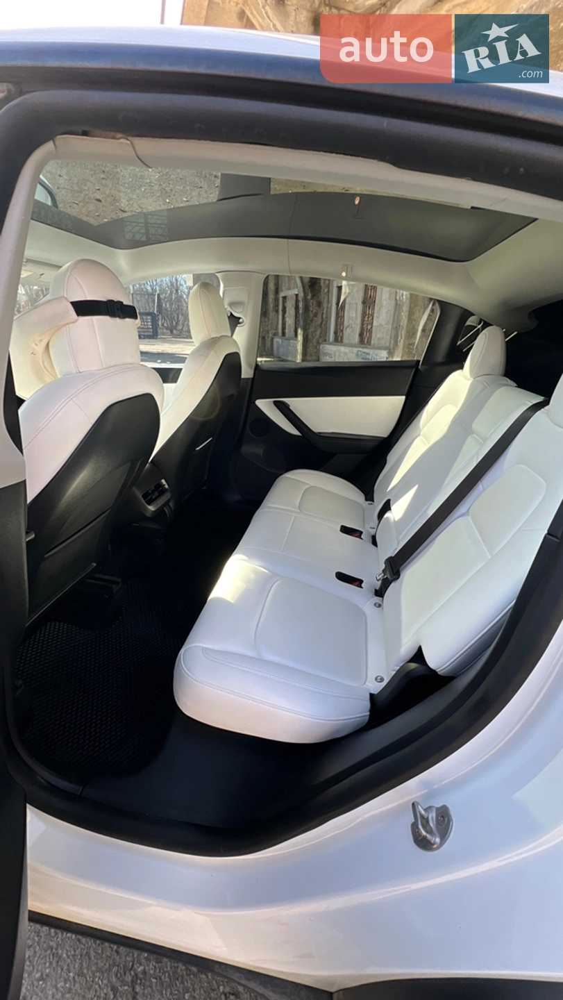2021 Tesla Model Y - мініатюра 10