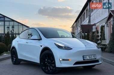 Позашляховик / Кросовер Tesla Model Y 2022 в Стрию