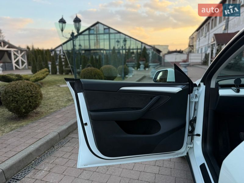 Внедорожник / Кроссовер Tesla Model Y 2022 в Стрые фото 43 Внедорожник / Кроссовер Tesla Model Y 2022 в Стрые