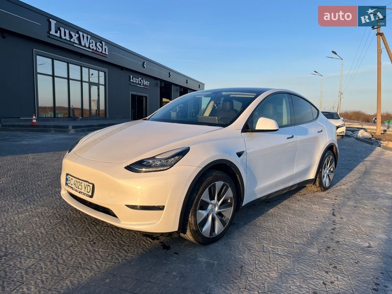 Внедорожник / Кроссовер Tesla Model Y 2020 в Львове