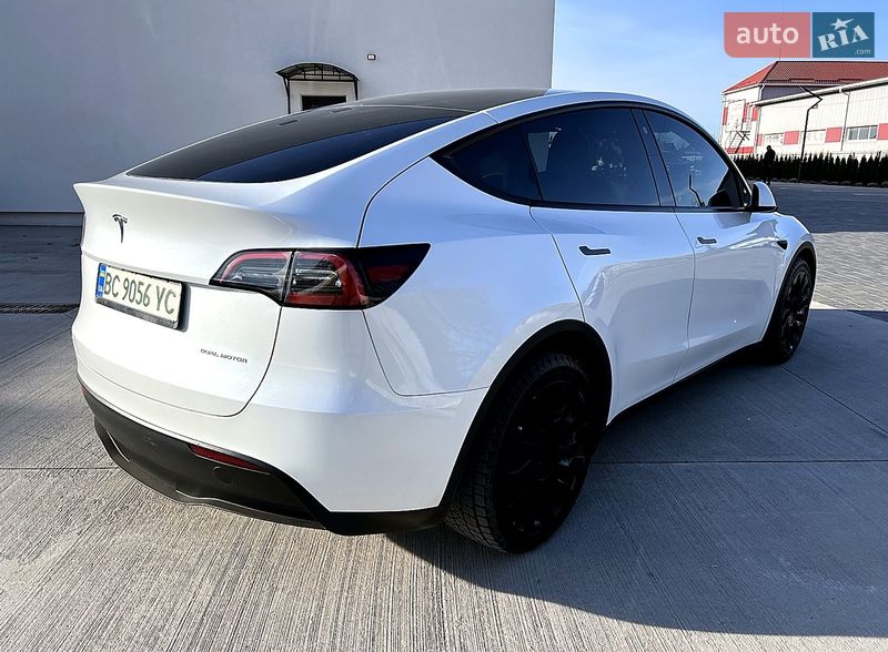Внедорожник / Кроссовер Tesla Model Y 2023 в Луцке
