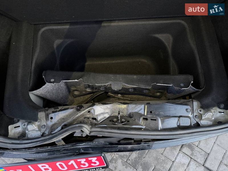 Внедорожник / Кроссовер Tesla Model Y 2020 в Луцке