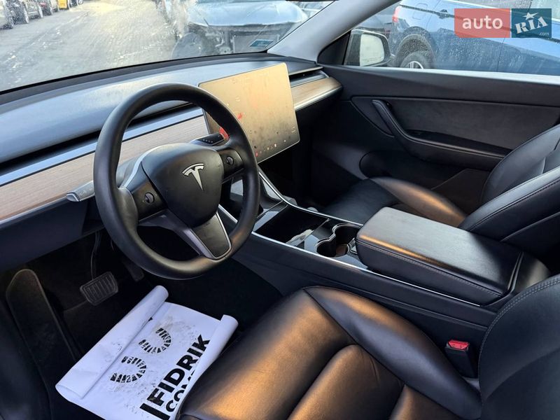 Внедорожник / Кроссовер Tesla Model Y 2020 в Луцке