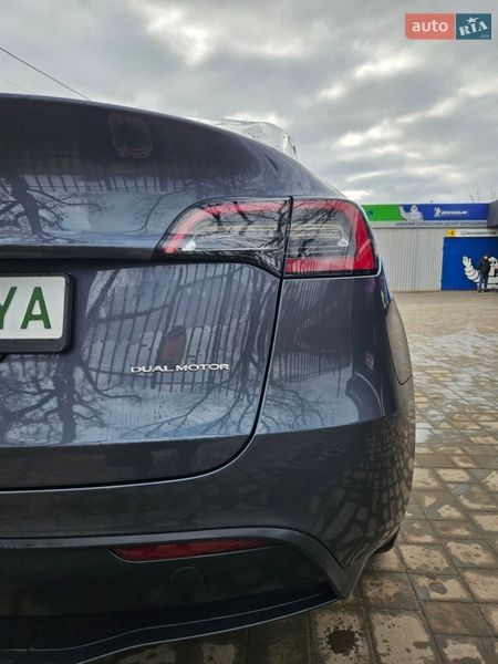 Позашляховик / Кросовер Tesla Model Y 2023 в Кривому Розі
