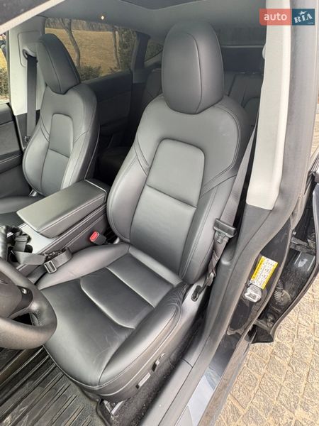 Позашляховик / Кросовер Tesla Model Y 2024 в Дніпрі