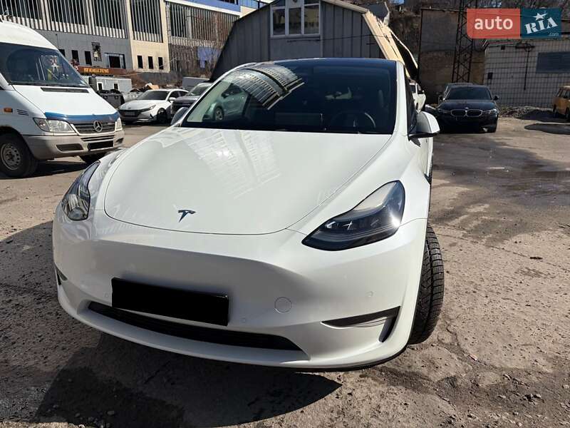 Внедорожник / Кроссовер Tesla Model Y 2022 в Киеве