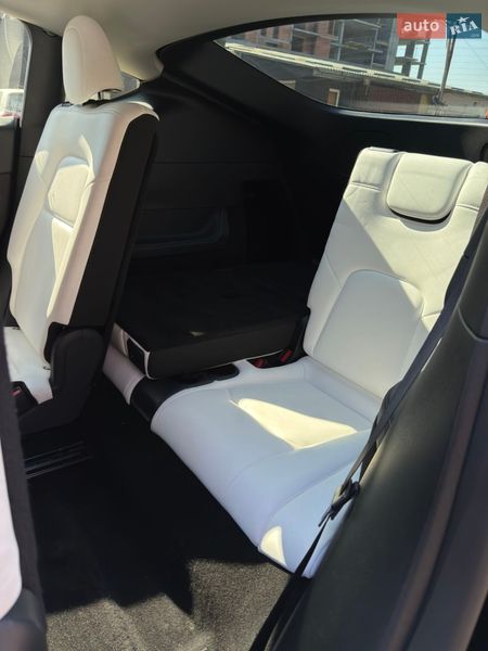 Позашляховик / Кросовер Tesla Model Y 2023 в Львові