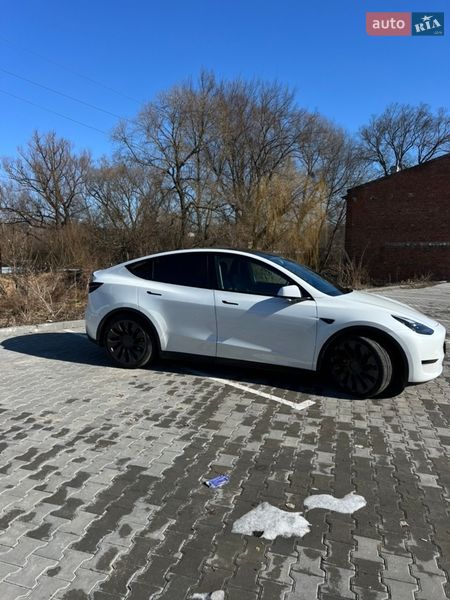 Позашляховик / Кросовер Tesla Model Y 2022 в Тернополі