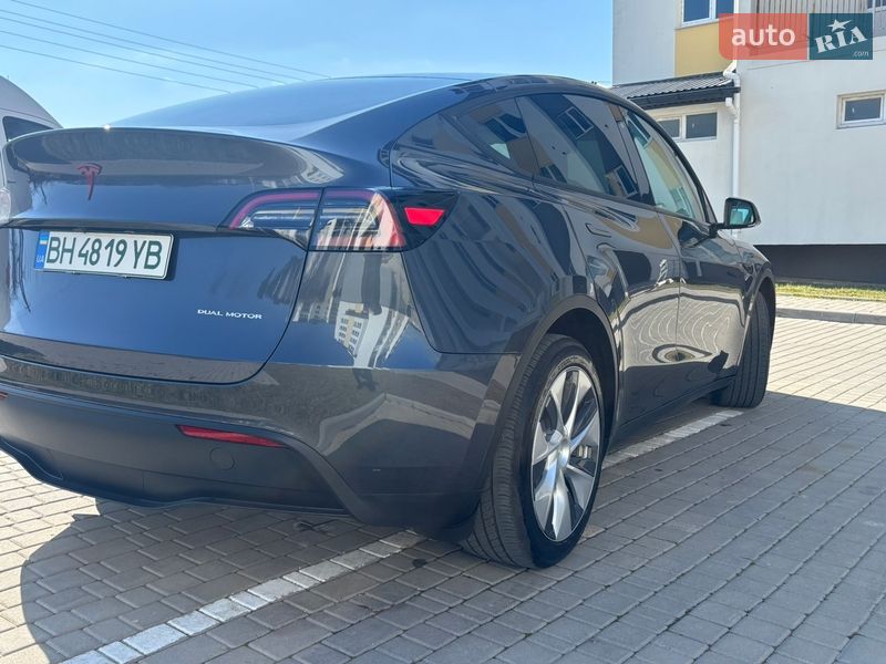 Внедорожник / Кроссовер Tesla Model Y 2023 в Черноморске