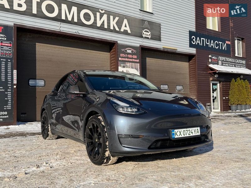 Tesla Model Y 2022