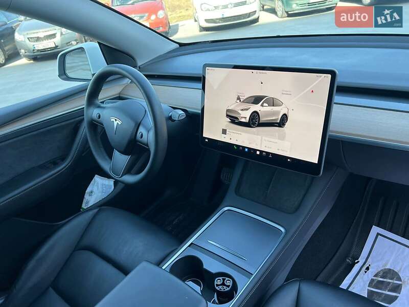 Позашляховик / Кросовер Tesla Model Y 2023 в Львові