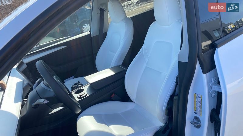 Позашляховик / Кросовер Tesla Model Y 2023 в Києві