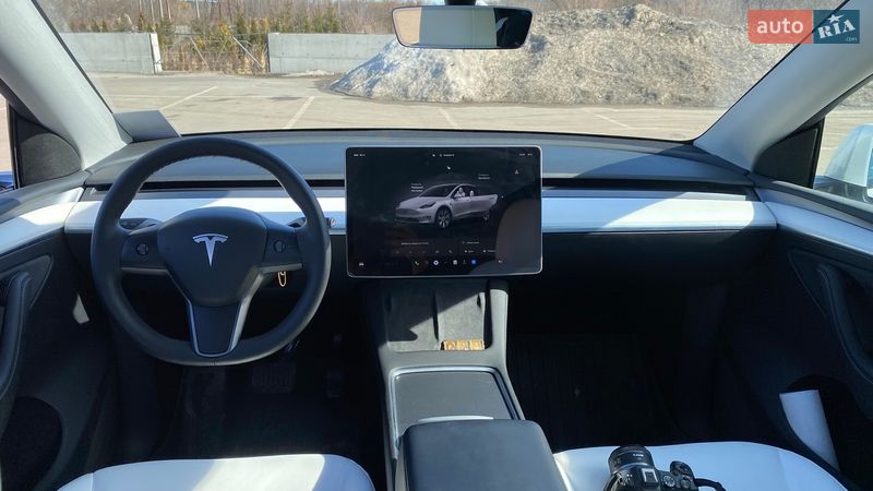 Позашляховик / Кросовер Tesla Model Y 2023 в Києві