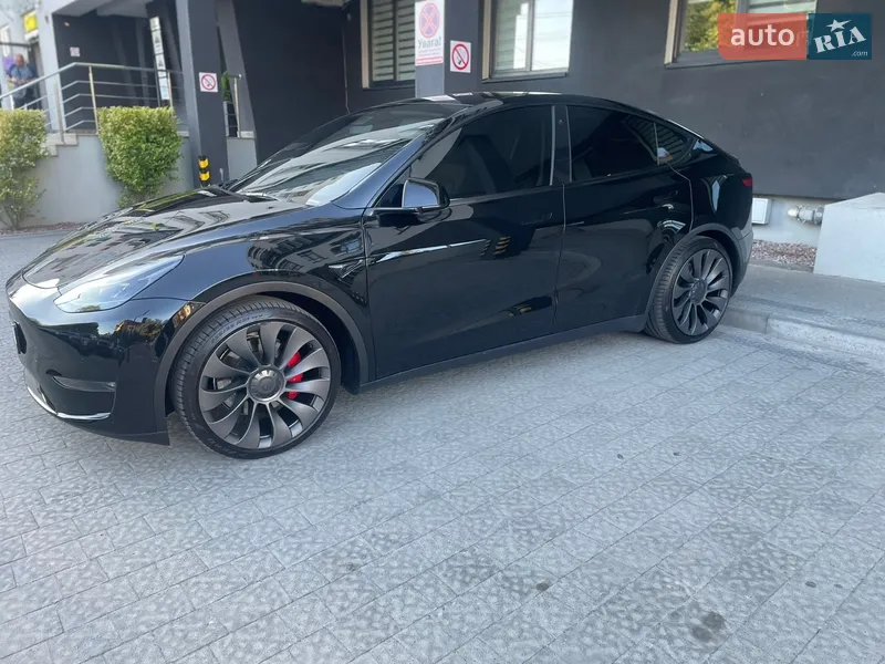 Tesla Model Y