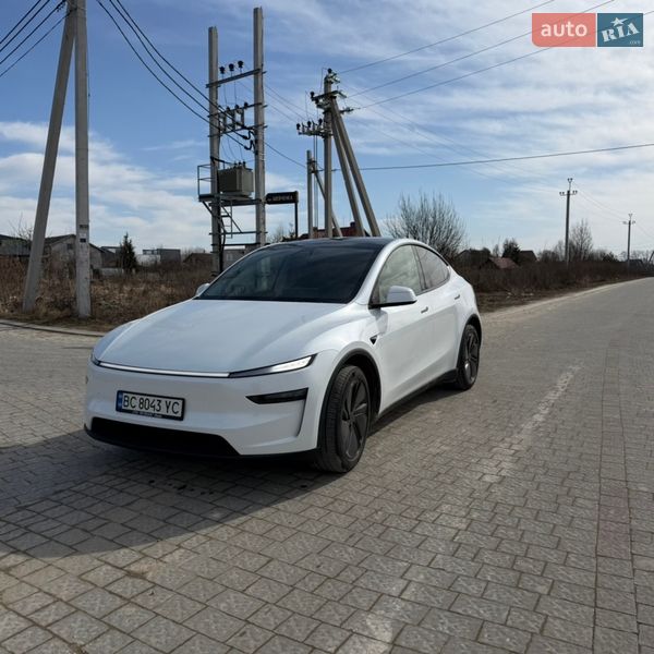 Внедорожник / Кроссовер Tesla Model Y 2025 в Львове