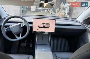 Внедорожник / Кроссовер Tesla Model Y 2025 в Львове