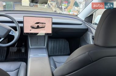 Внедорожник / Кроссовер Tesla Model Y 2025 в Львове