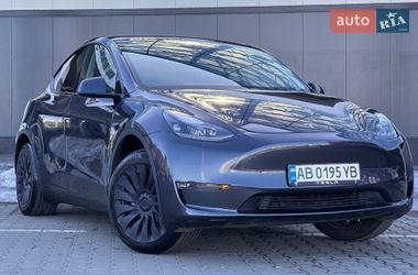 Внедорожник / Кроссовер Tesla Model Y 2025 в Киеве