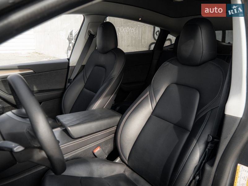 Внедорожник / Кроссовер Tesla Model Y 2022 в Львове