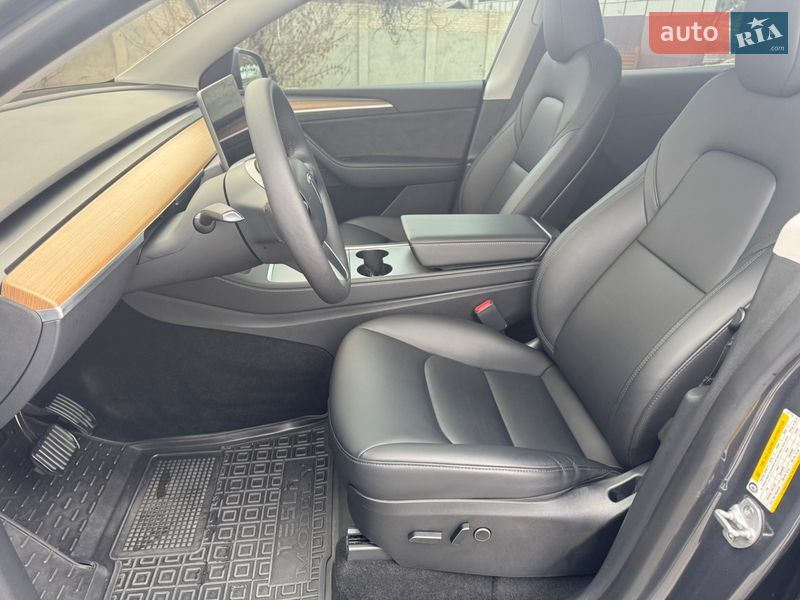 Внедорожник / Кроссовер Tesla Model Y 2022 в Харькове