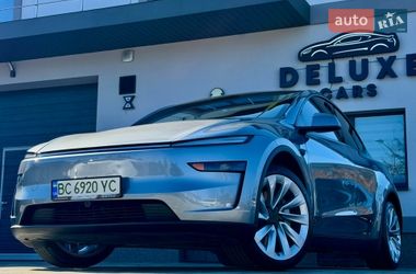 Внедорожник / Кроссовер Tesla Model Y 2025 в Дрогобыче