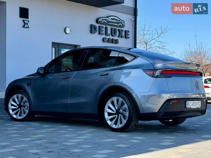 Внедорожник / Кроссовер Tesla Model Y 2025 в Дрогобыче