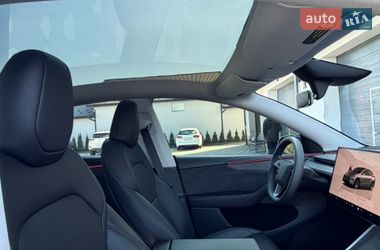 Внедорожник / Кроссовер Tesla Model Y 2025 в Дрогобыче