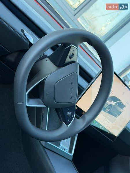 Внедорожник / Кроссовер Tesla Model Y 2025 в Дрогобыче