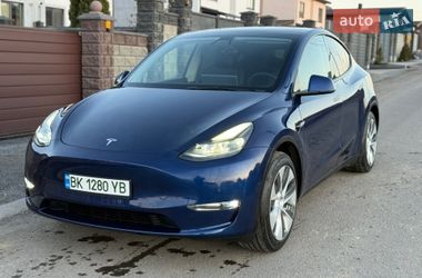 Внедорожник / Кроссовер Tesla Model Y 2021 в Ровно