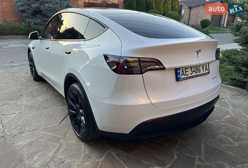 Позашляховик / Кросовер Tesla Model Y 2023 в Івано-Франківську фото 4 Позашляховик / Кросовер Tesla Model Y 2023 в Івано-Франківську