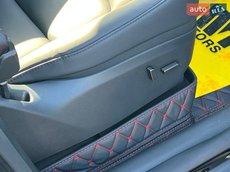 Внедорожник / Кроссовер Tesla Model Y 2024 в Киеве