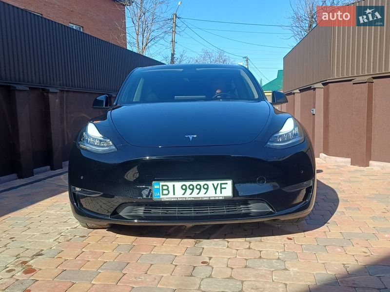 Внедорожник / Кроссовер Tesla Model Y 2022 в Полтаве