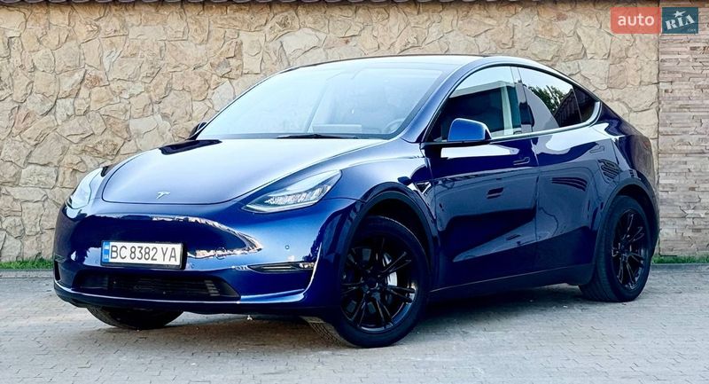 Позашляховик / Кросовер Tesla Model Y 2021 в Львові