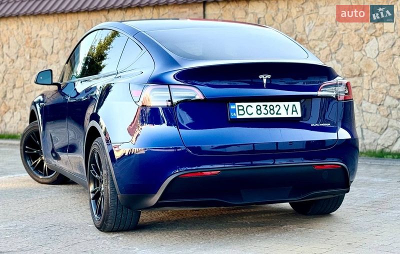 Позашляховик / Кросовер Tesla Model Y 2021 в Львові