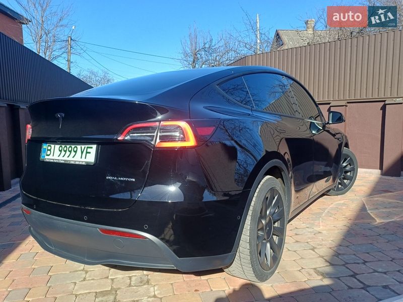 Внедорожник / Кроссовер Tesla Model Y 2022 в Полтаве