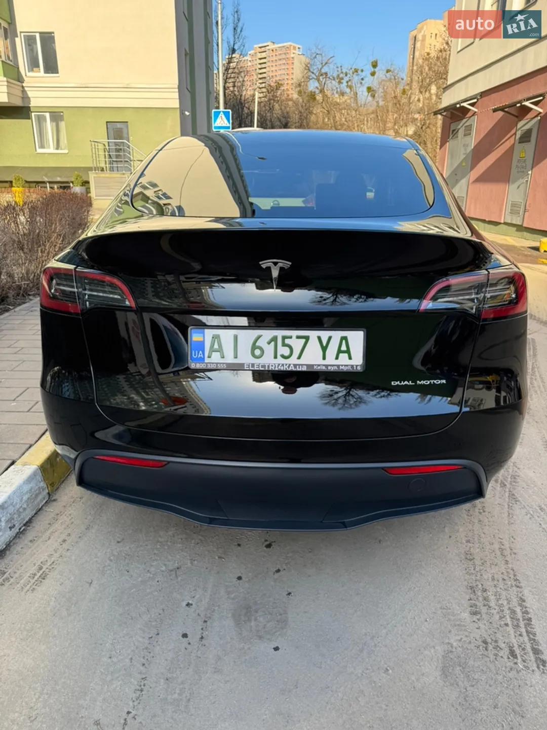 2025 Tesla Model Y - мініатюра 7