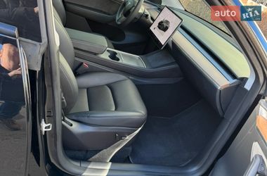 Внедорожник / Кроссовер Tesla Model Y 2025 в Киеве