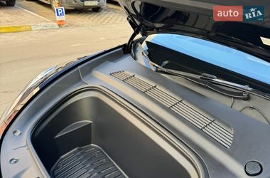 Внедорожник / Кроссовер Tesla Model Y 2025 в Киеве