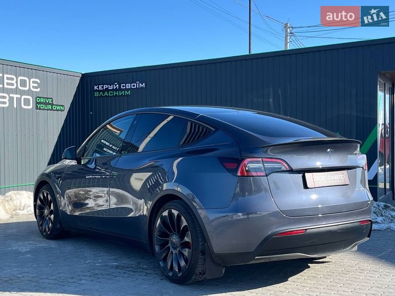 Внедорожник / Кроссовер Tesla Model Y 2021 в Львове