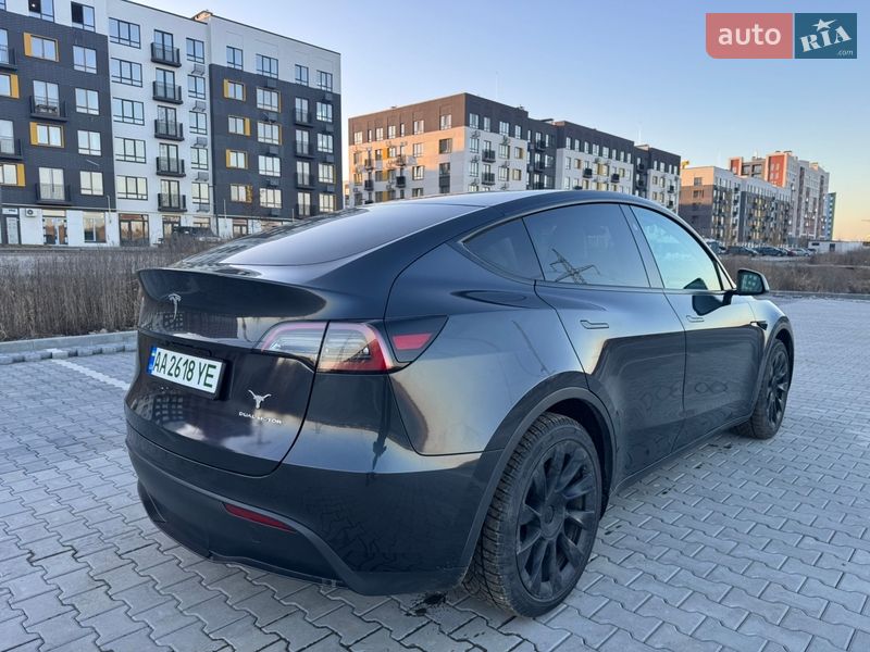 Внедорожник / Кроссовер Tesla Model Y 2024 в Киеве