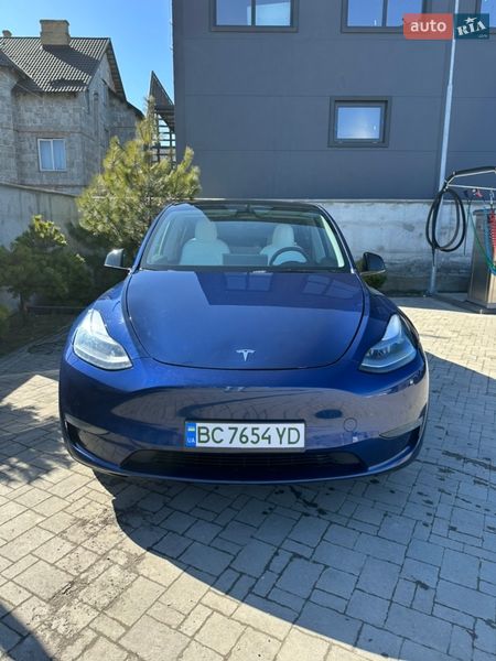 Позашляховик / Кросовер Tesla Model Y 2021 в Львові