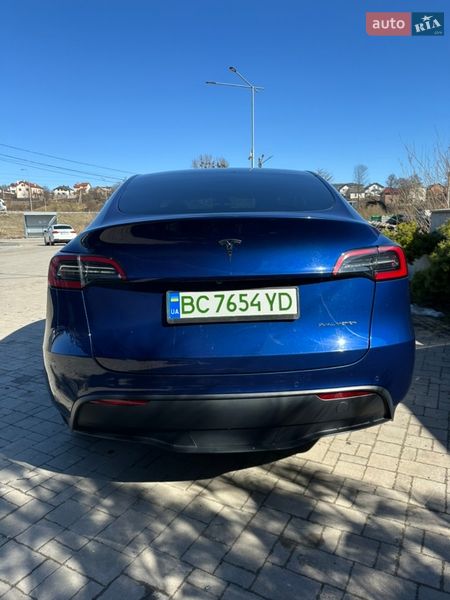 Позашляховик / Кросовер Tesla Model Y 2021 в Львові