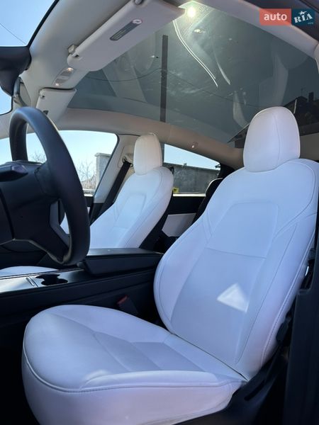 Позашляховик / Кросовер Tesla Model Y 2021 в Львові