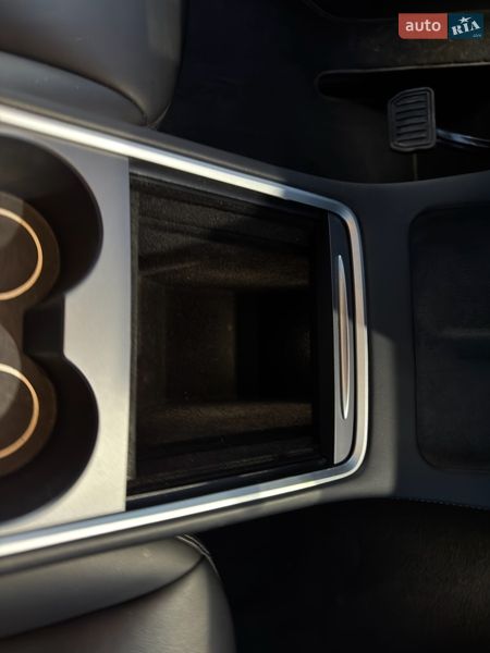Внедорожник / Кроссовер Tesla Model Y 2022 в Львове фото 50 Внедорожник / Кроссовер Tesla Model Y 2022 в Львове