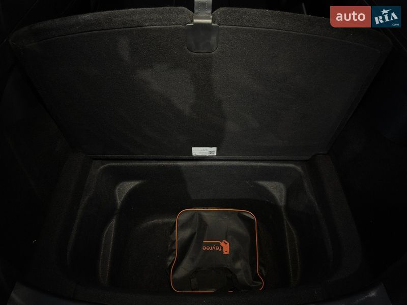 Внедорожник / Кроссовер Tesla Model Y 2022 в Львове фото 73 Внедорожник / Кроссовер Tesla Model Y 2022 в Львове