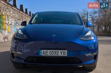 Позашляховик / Кросовер Tesla Model Y 2024 в Дніпрі