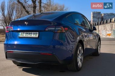Позашляховик / Кросовер Tesla Model Y 2024 в Дніпрі